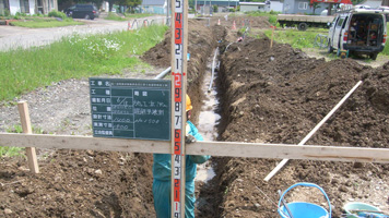 道道遠軽雄武線　線形改良に伴う水道管移設工事